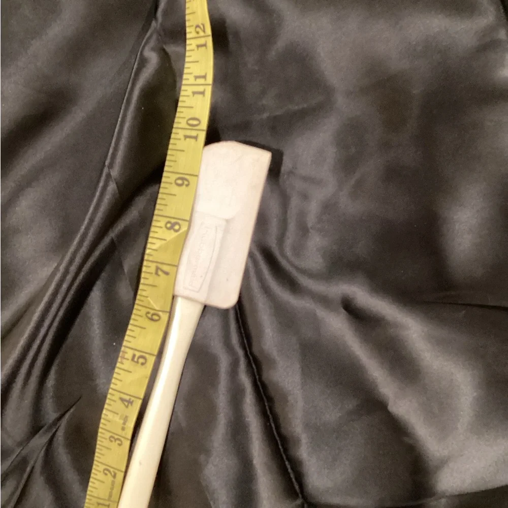 Rubbermaid 1970s bowl scrapper Rubber Spatula non heat resistant 10”